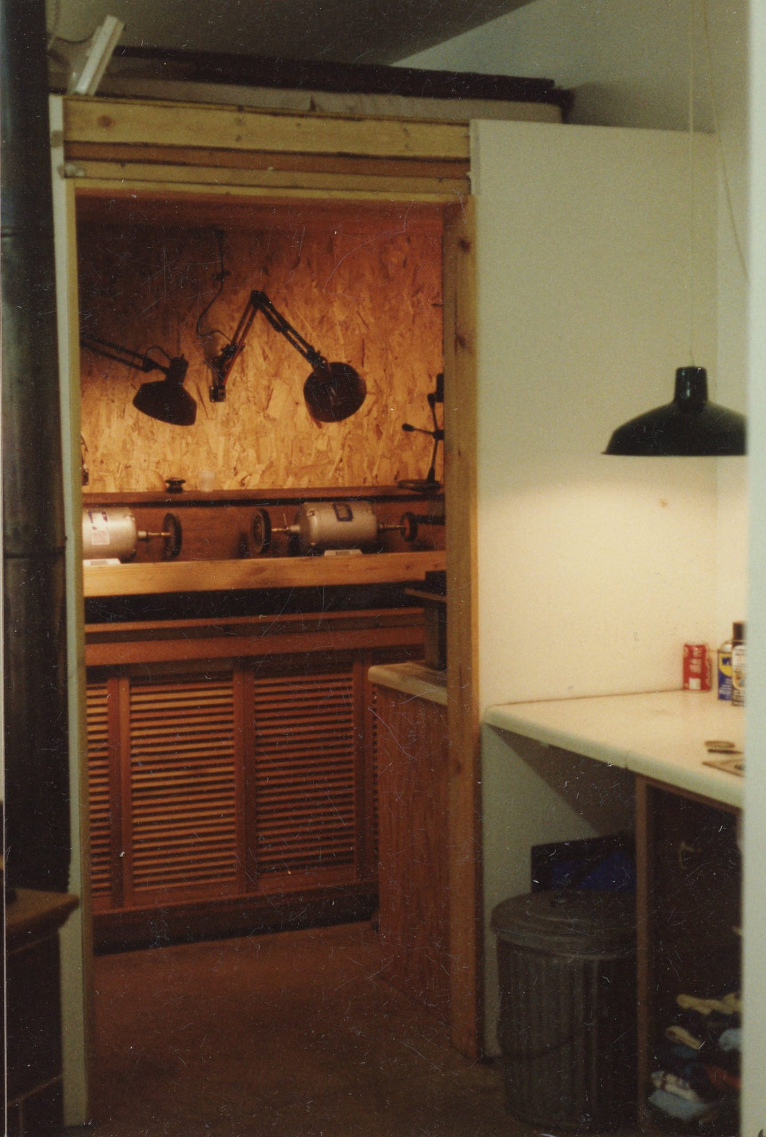 STUDIOS: THE BOTHY...