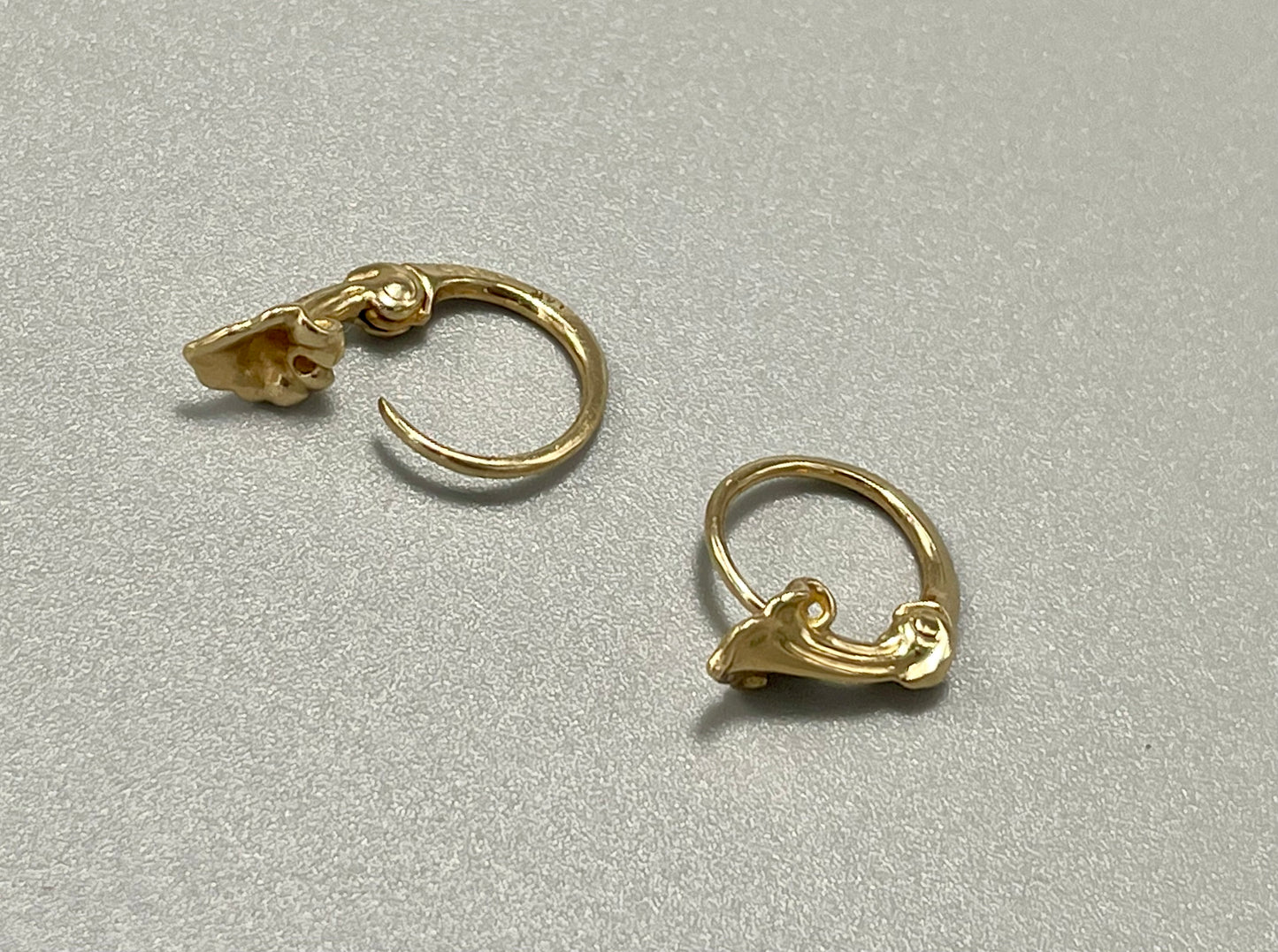 14K Gold Medium Lily Hoop Earrings