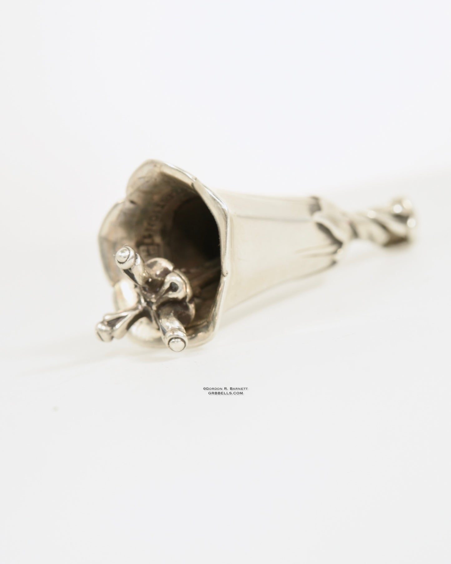 1983 Bell Flower