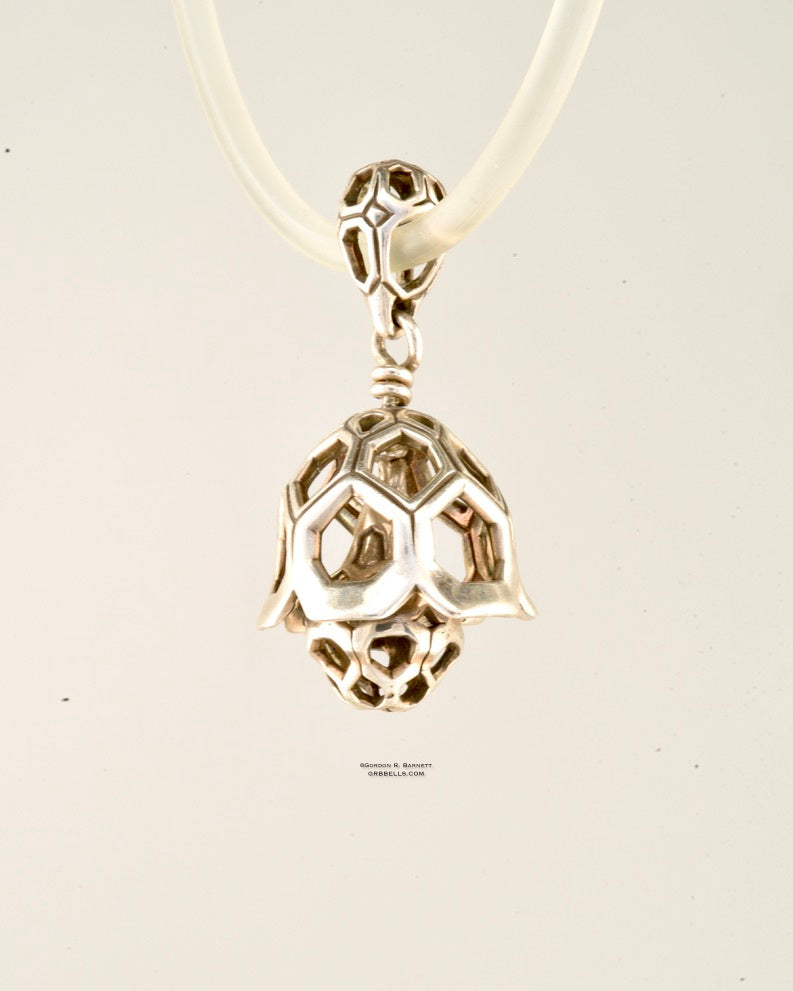 Geo Kiss Sterling