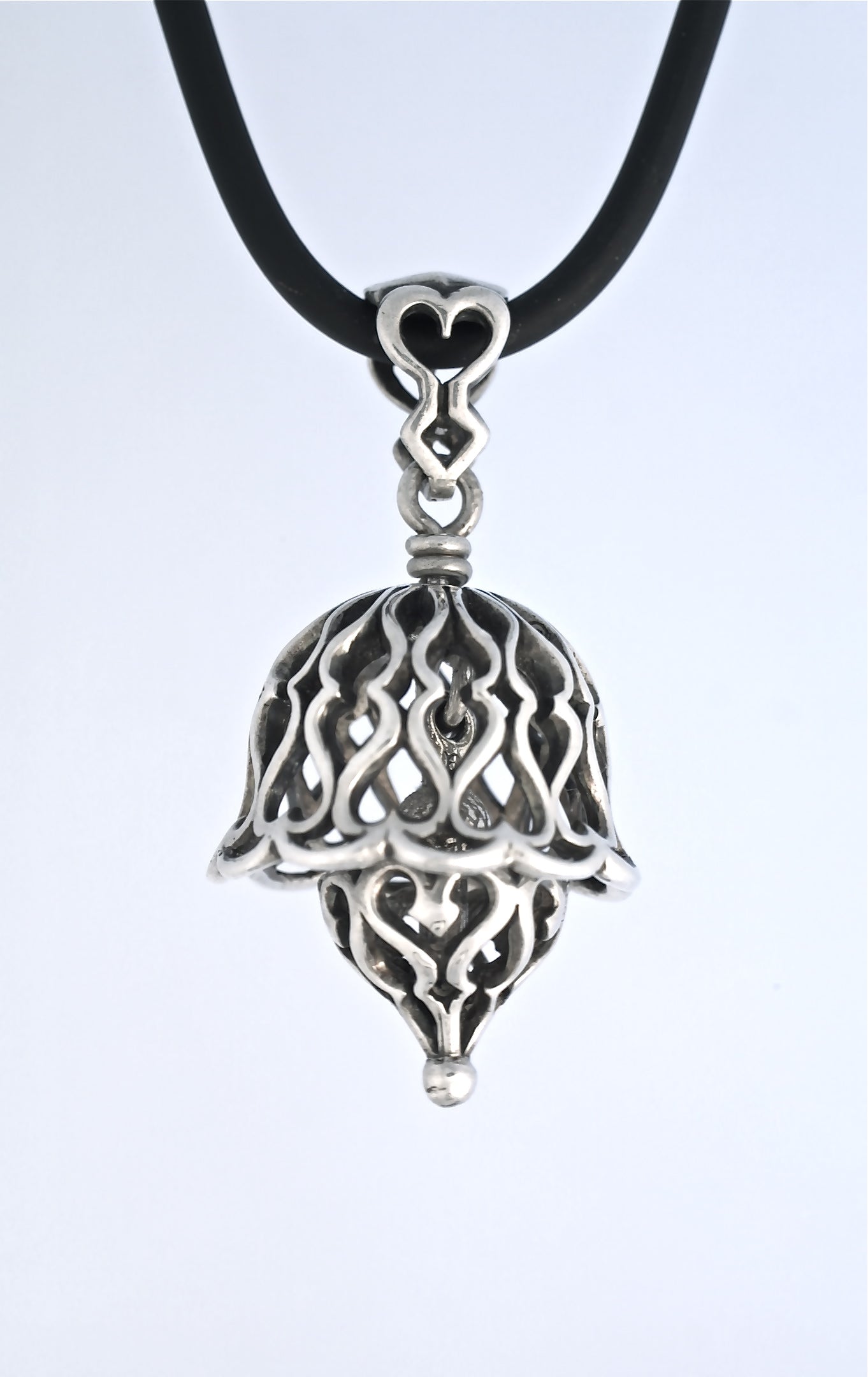 Hugs n Kisses - Sterling