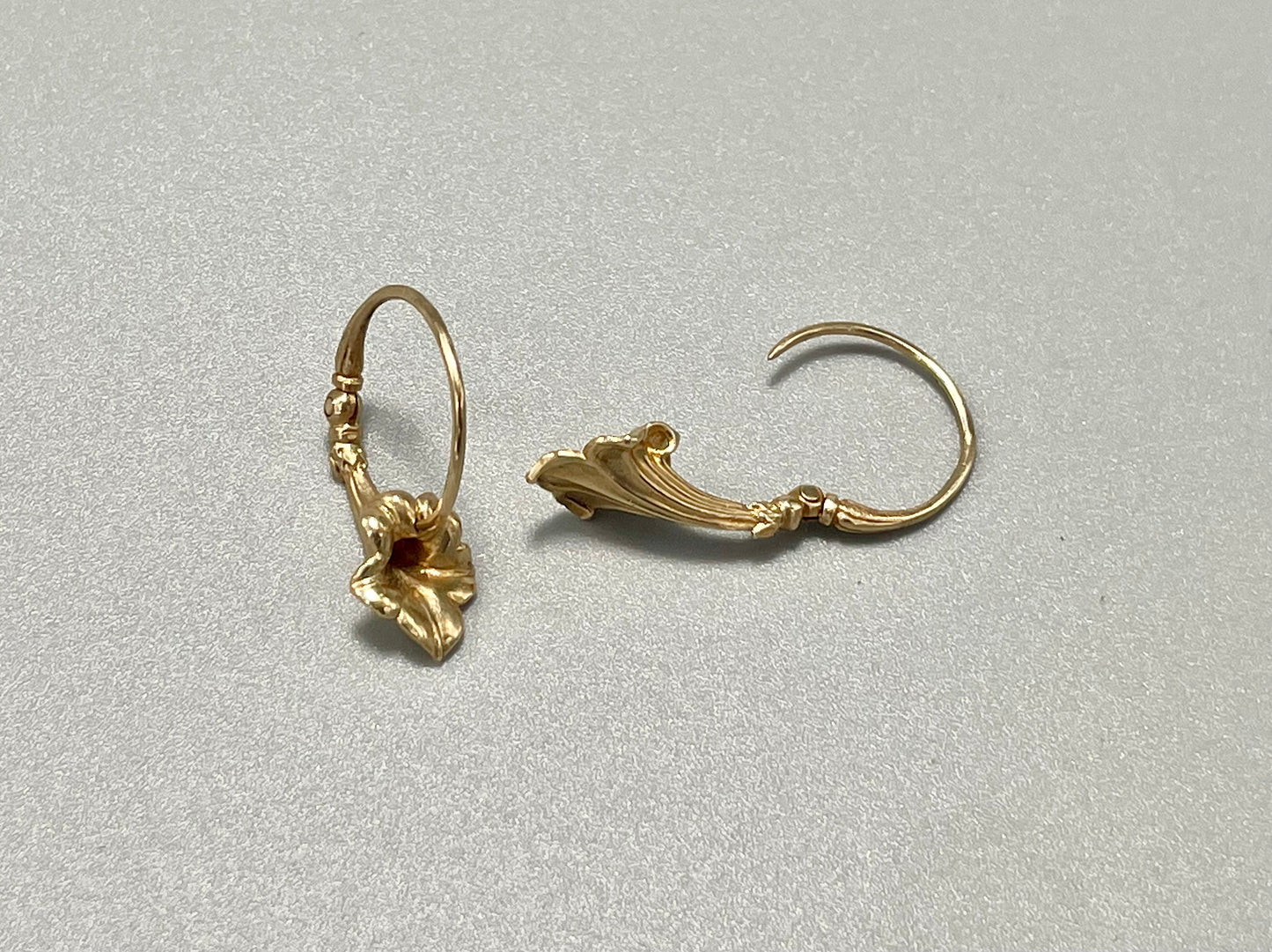 14K Gold Large Lily Hoop Earrings