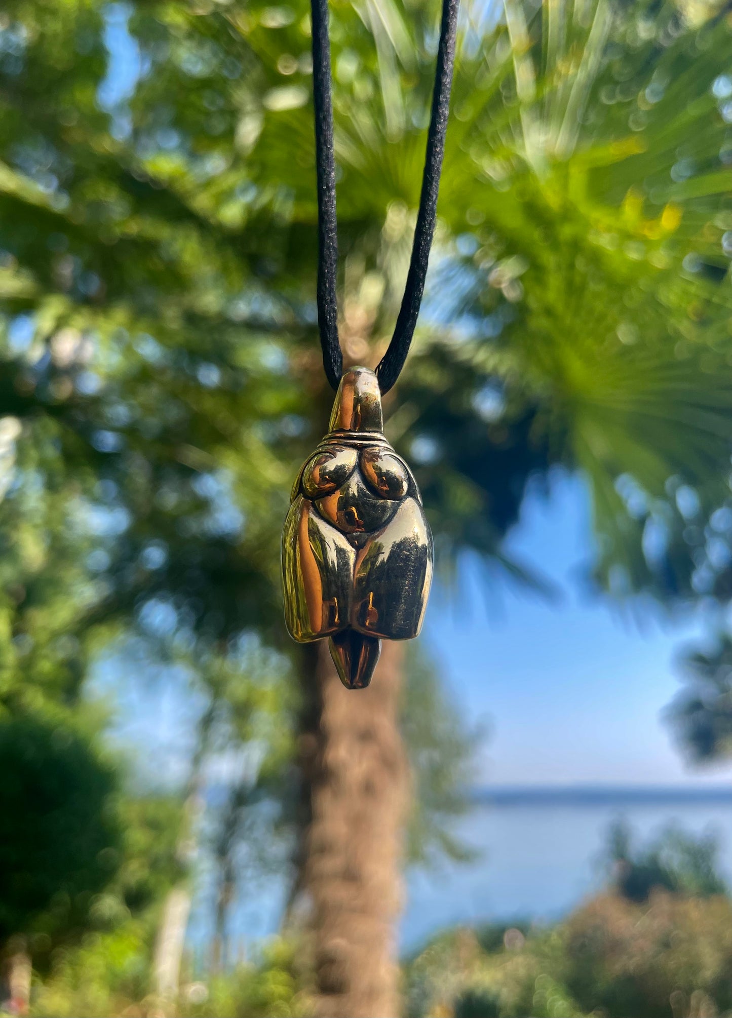 Small Goddess - Bronze