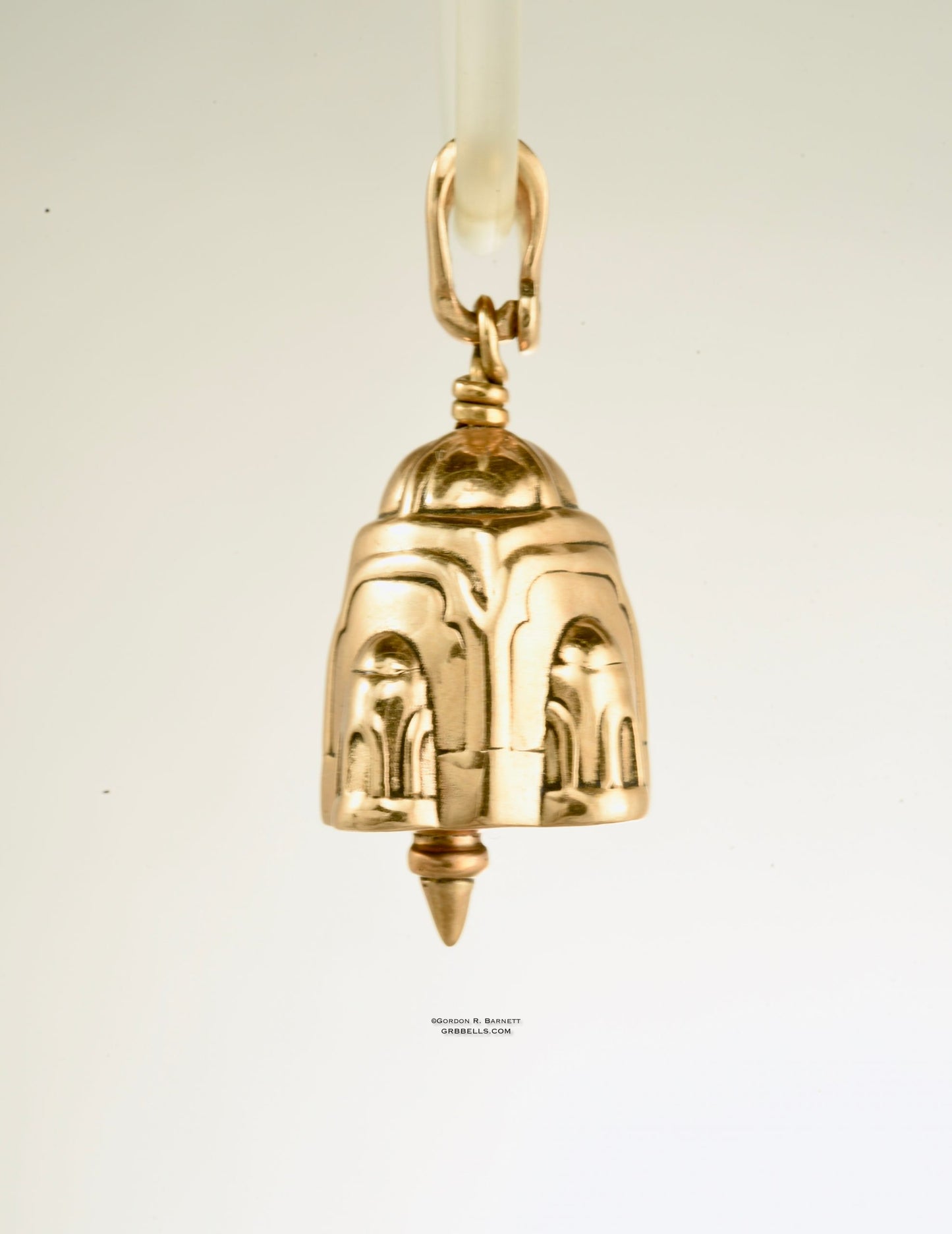 No Lack of Apse Bronze
